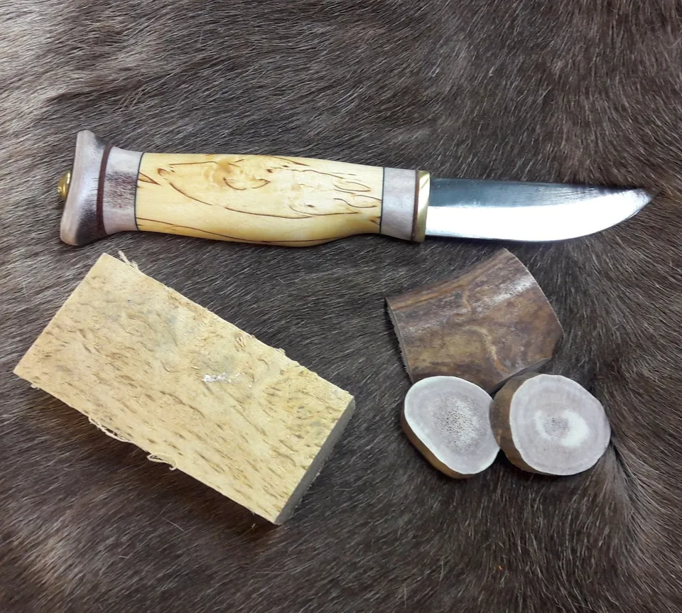 Wood Jewel Messergriff-Rohling 80x40x30 Rentierhorn