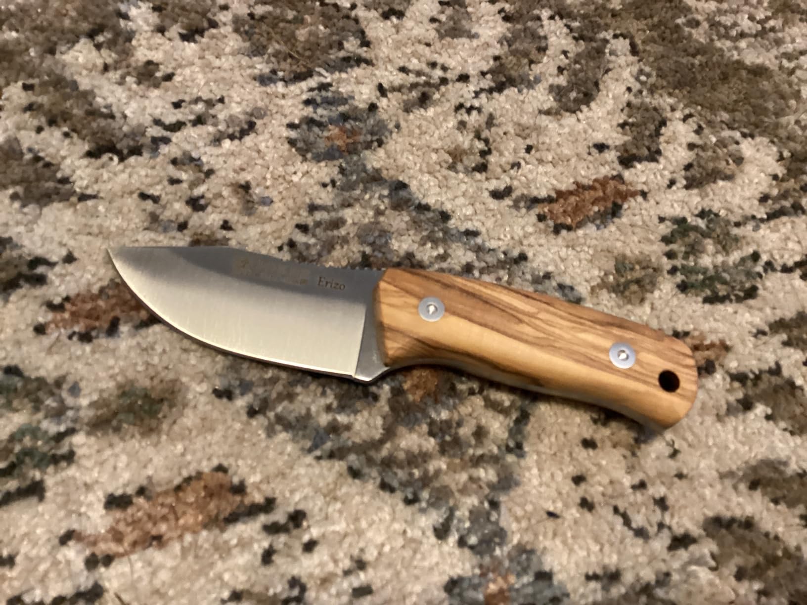 Joker Erizo CO75 Gürtelmesser Olive 7,5 cm Clip Point