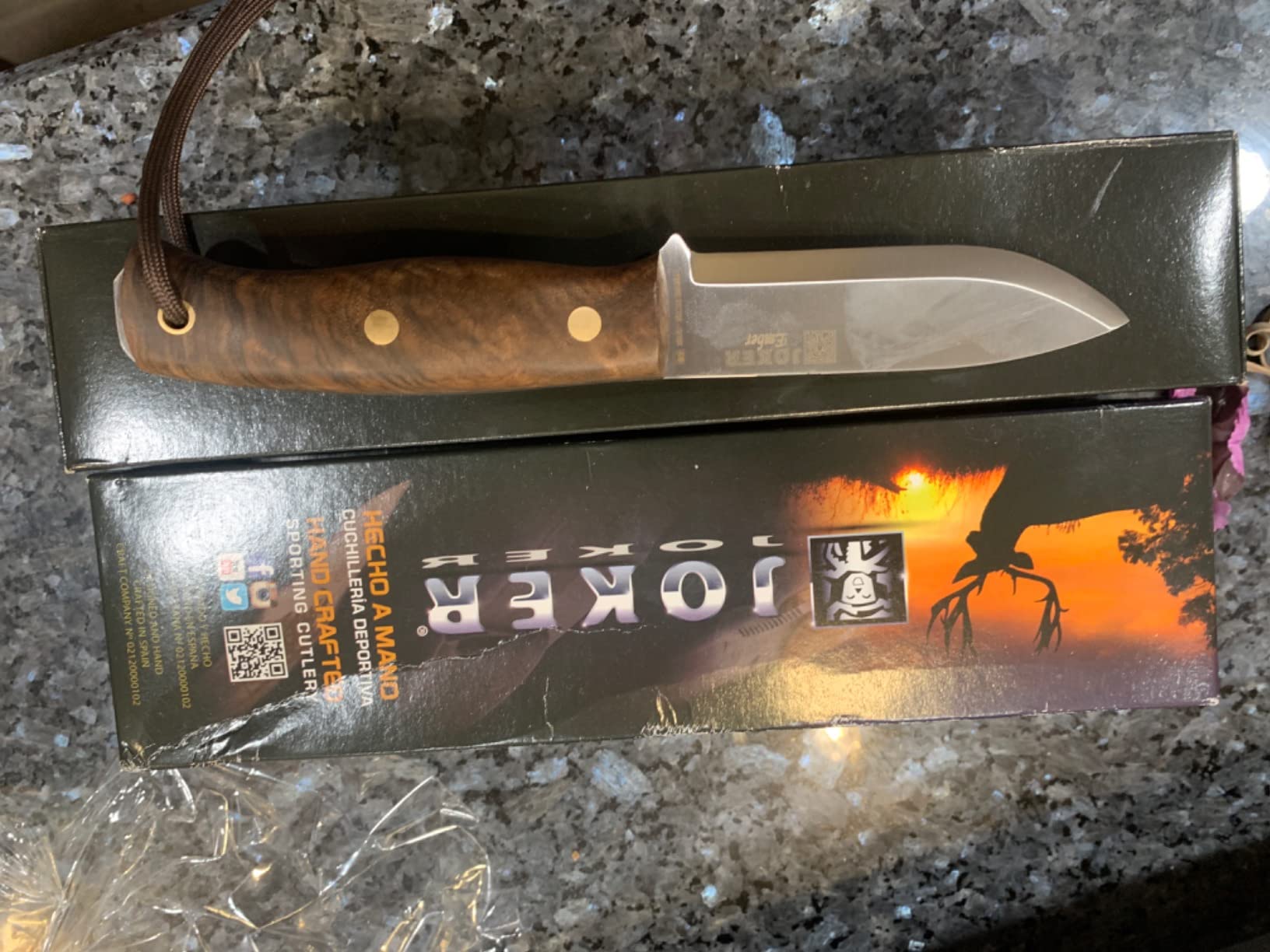 Joker Ember CN122-P Jagdmesser Walnuss Feuerstahl