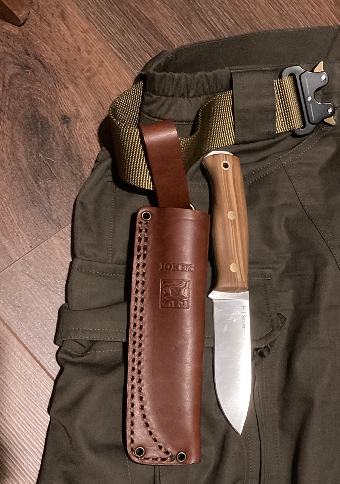 Joker Ember F CO123 Sportmesser Olivenholz 10,5 cm