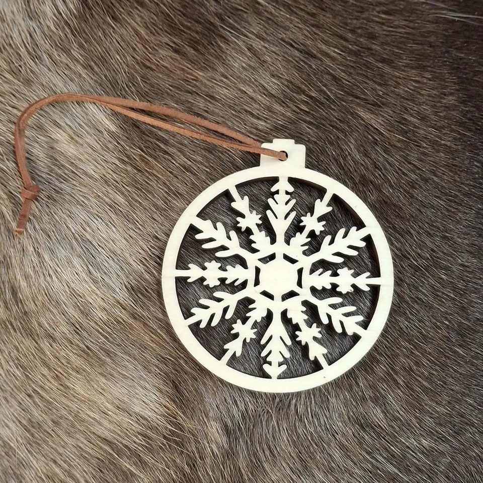 Wood Jewel L10-11 Hiutale Christbaumanhänger Espe