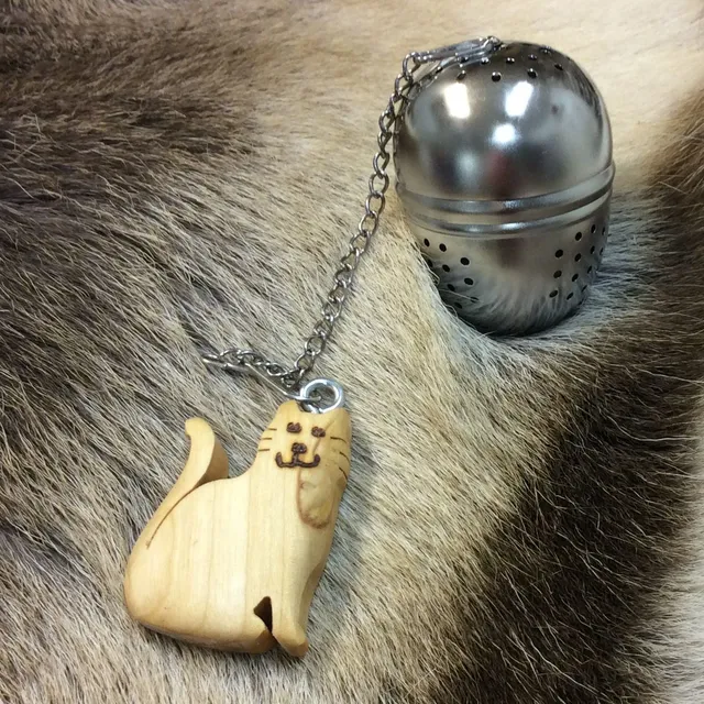 Wood Jewel Cat Teekugel sitzende Katze Birke Edelstahl