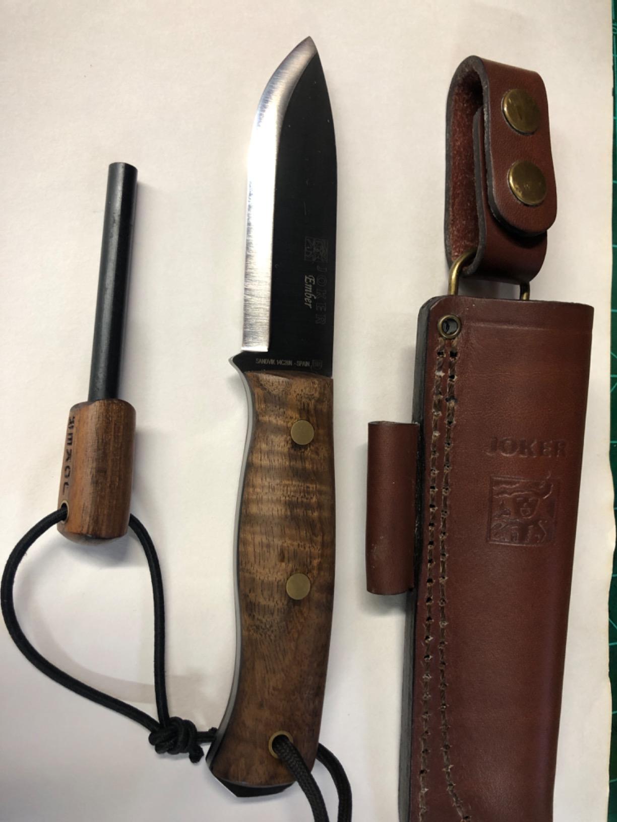 Joker Ember CN122-P Jagdmesser Walnuss Feuerstahl