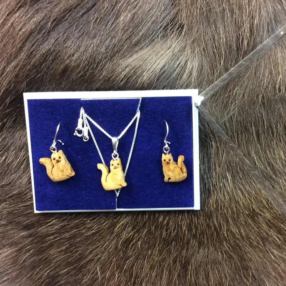 Wood Jewel Schmuckset Katze sitzend Birke