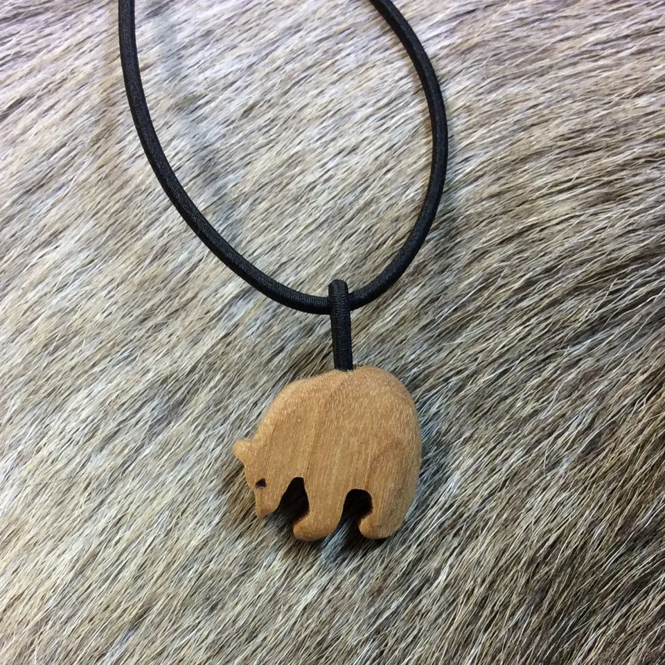 Wood Jewel Bär Halskette Gummiband dunkel Birke