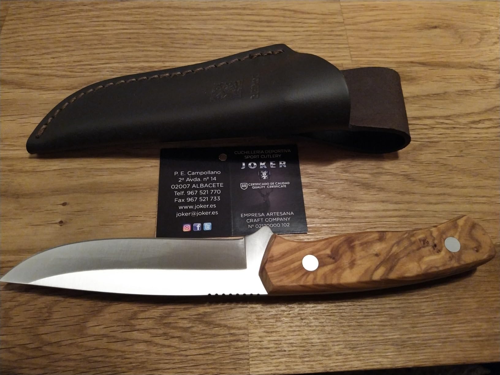 Joker Arrui CO63 Jagdmesser 12 cm Olivenholz