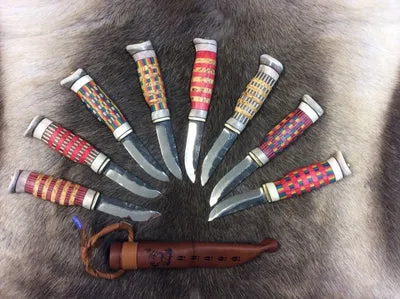 Wood Jewel 23B12 Puukko Messer 8 cm Buntstreifengriff