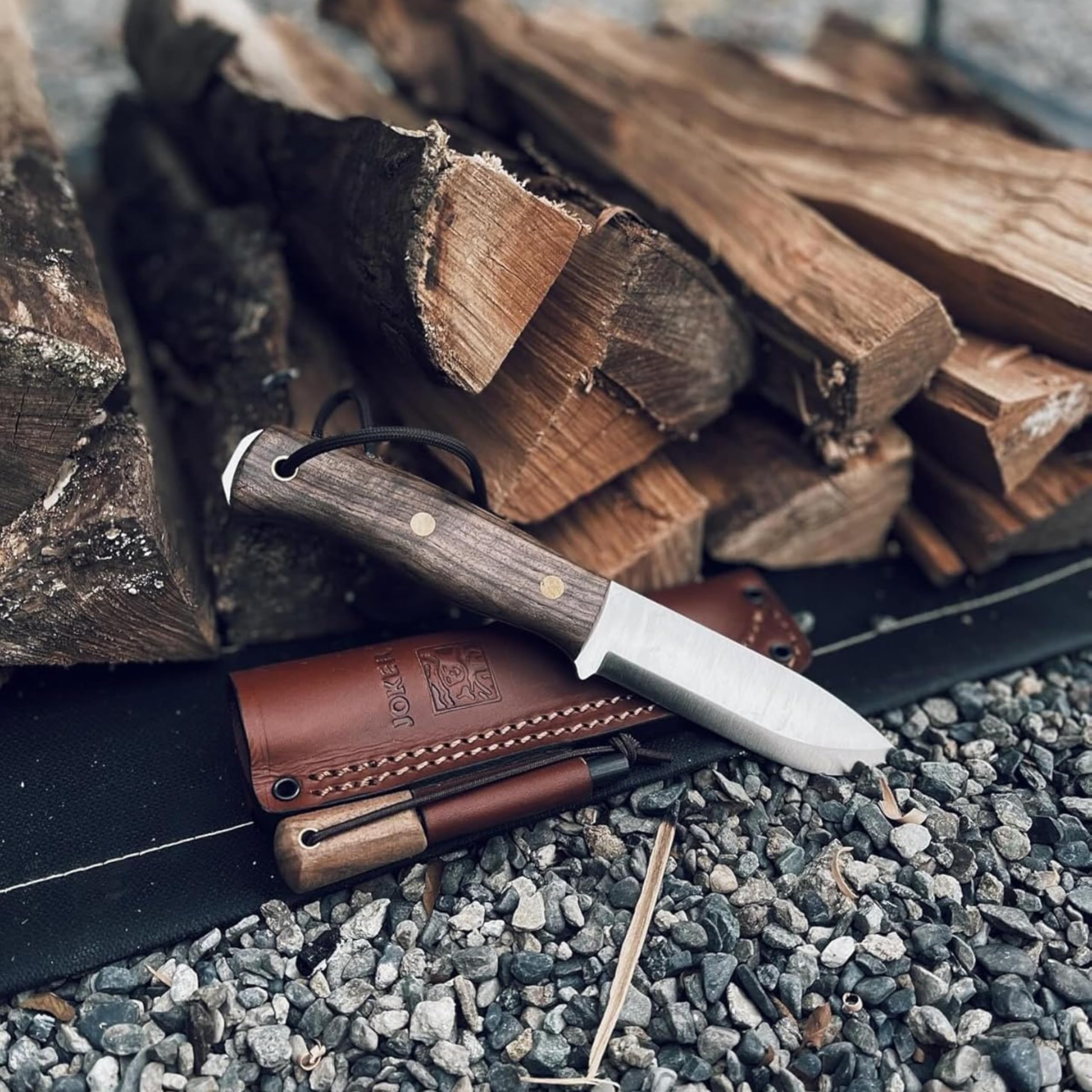 Joker Ember Scandi CN122 Jagdmesser Walnuss 10,5 cm mit Paracord