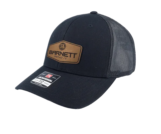 Barnett Leather Patch Trucker Cap schwarz Mesh