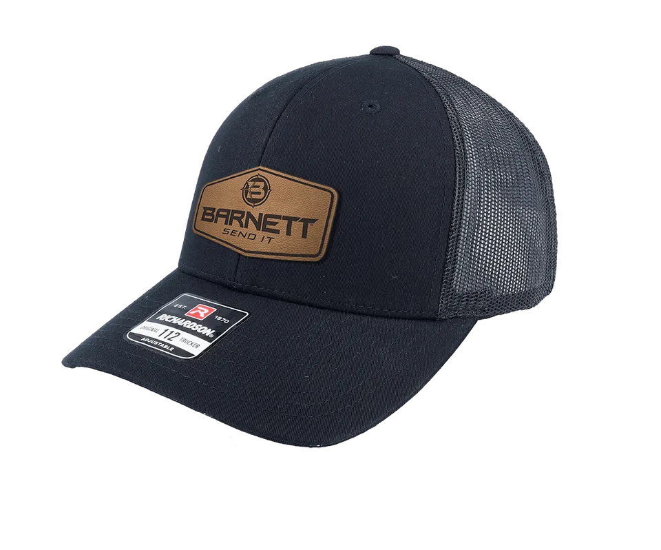 Barnett Leather Patch Trucker Cap schwarz Mesh